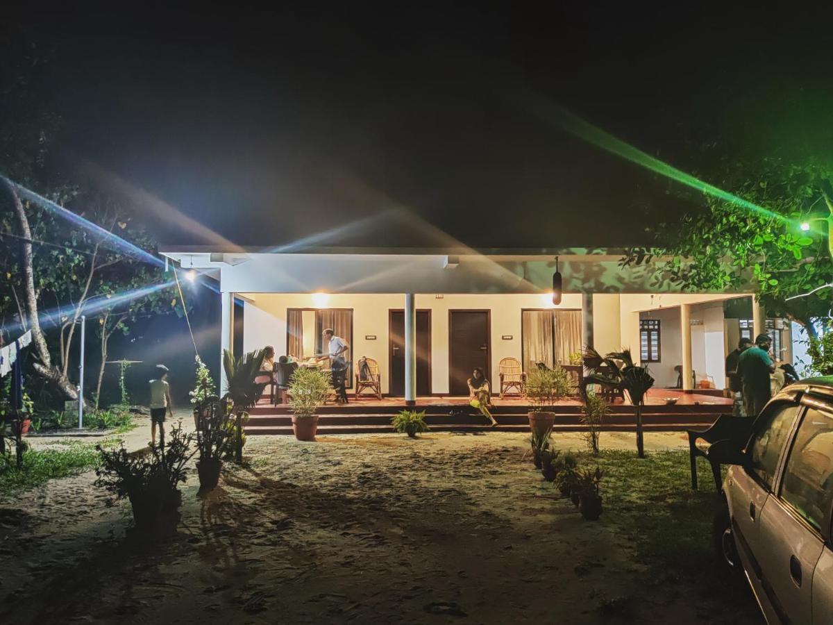 Marari Ebin Charlys Daire Mararikulam Dış mekan fotoğraf